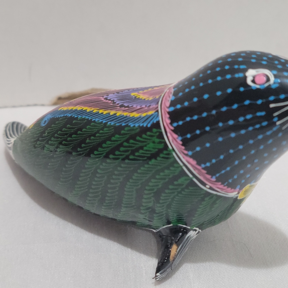 Wooden Sealion handpainted figurine 4" x 2 1/2 " - Picture 3 of 11